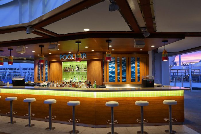 Pool Bar